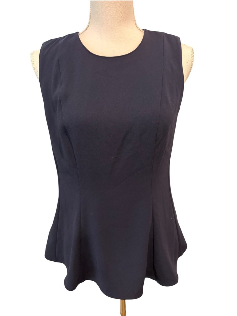 Ann Taylor Petite Navy Peplum Sleeveless Blouse.  Size 6P